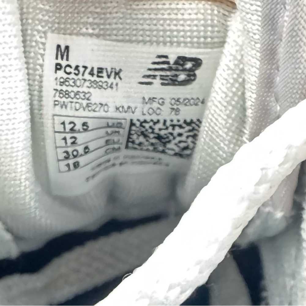 New Balance Classic 574 Light Gray and Soft Pink Sneakers Kids Size 12.5 - Picture 8 of 8